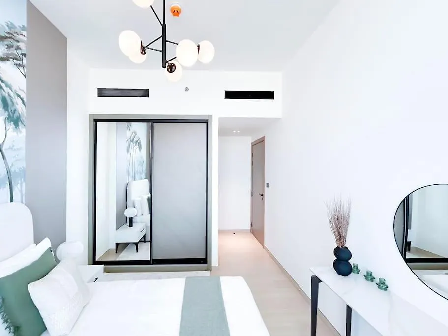 Apartment City Views & Comforts At Binghatti Corner Dubai United Arab Emirates