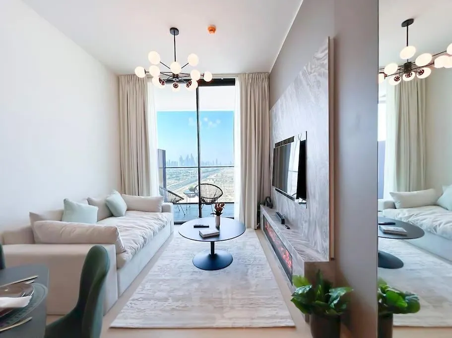 City Views & Comforts At Binghatti Corner Dubai Apartment