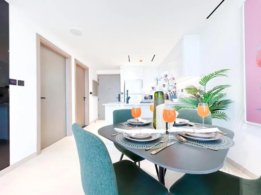 Apartment City Views & Comforts At Binghatti Corner Dubai