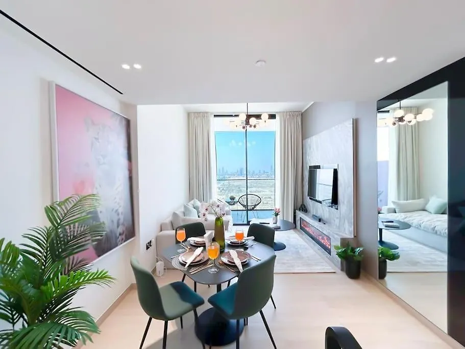 City Views & Comforts At Binghatti Corner Dubai